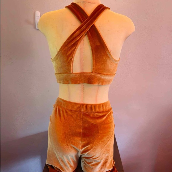 FABLETICS Velour LEGGINGS in light Honey - Picture 3 of 5